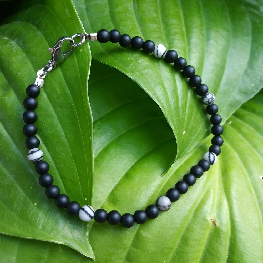 Handmade Onyx and Jasper Beaded Bracelet